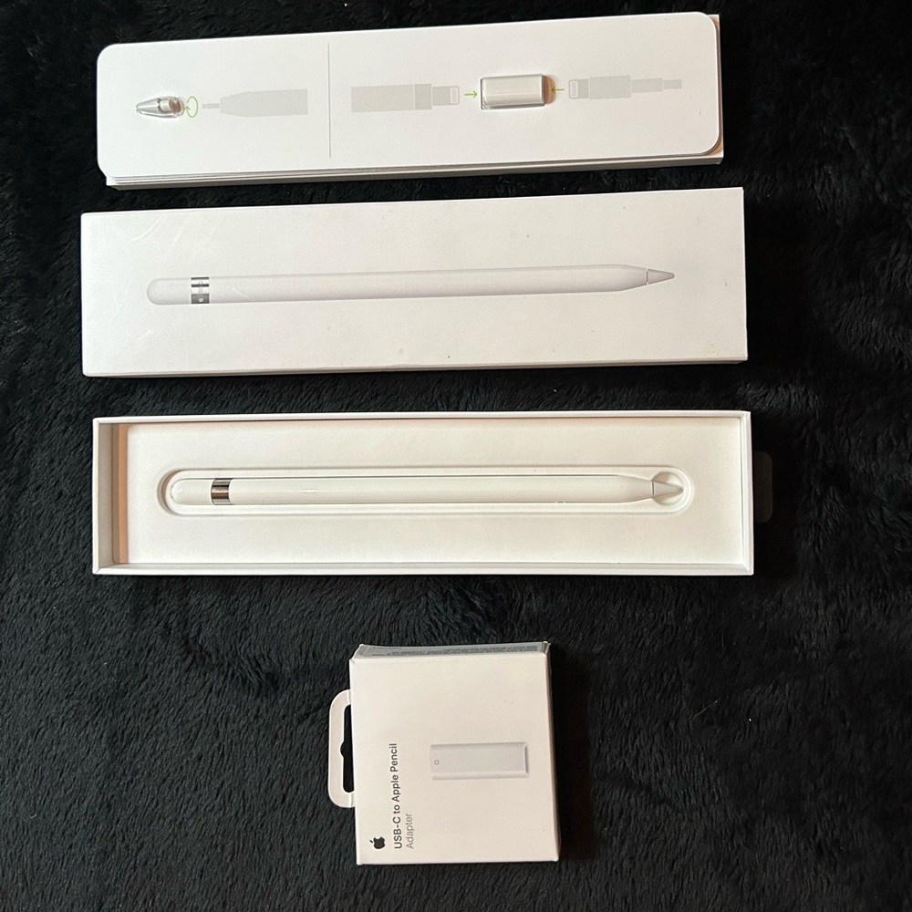 Apple Pencil 1st generation with usb c adapter!! ✍️